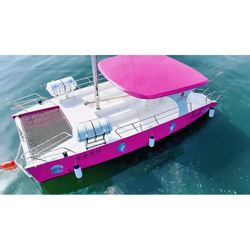 30 قدم كاتاماران